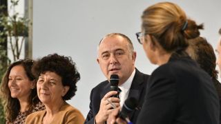 Le ministère de l’Agriculture, Didier Guillaume, ici à Bercy le 15 octobre, est en charge de piloter le volet de l’agriculture du pacte productif pour le plein-emploi. © Twitter de Didier Guillaume Le ministère de l’Agriculture, Didier Guillaume, ici à Bercy le 15 octobre, est en charge de piloter le volet de l’agriculture du pacte productif pour le plein-emploi. © Twitter de Didier Guillaume